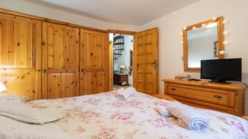 3 camere, ferro/asse da stiro, Wi-Fi gratuito, lenzuola