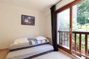 3 habitaciones, tabla de planchar con plancha y wifi gratis