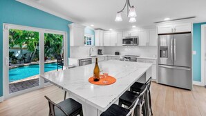 Unclassified image, 3 of 36, button - Paradise Palms by Duncan Real Estate (Holmes Beach)