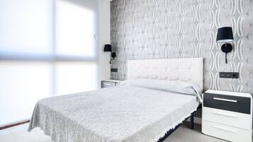 2 slaapkamers, een strijkplank/strijkijzer, gratis wifi, beddengoed