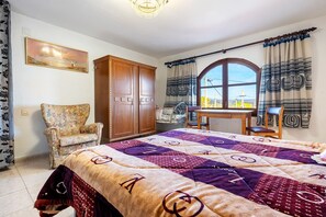 3 chambres, Wi-Fi gratuit, draps fournis