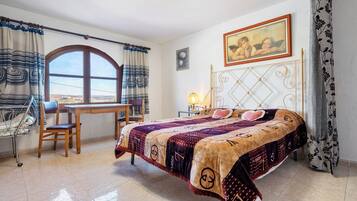 3 bedrooms, free WiFi, bed sheets