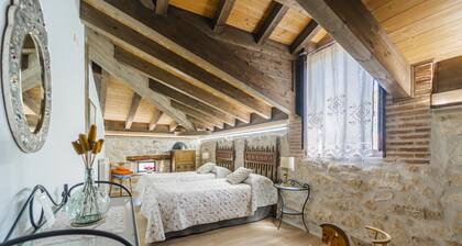 Casa de vacaciones 'El Rincón De Hornuez' con vistas a la montaña, balcón y Wi-Fi