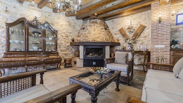 TV, fireplace, table tennis