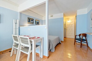 1 quarto, ferros/tábuas de passar roupa, Wi-Fi de cortesia