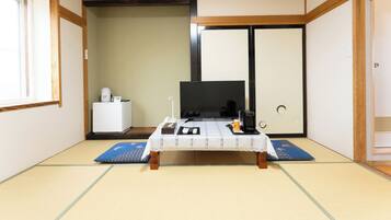 Japanese Style Room for 1-2 Guests, Non Smoking | Iron/ironing board, free WiFi