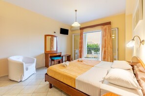 1 bedroom, free WiFi, bed sheets