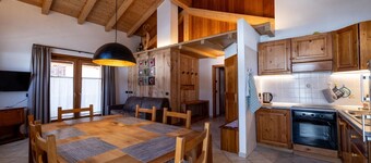 Apartment 'Gerry House' with Mountain View, Balcony and Wi-Fi