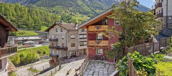 Ferienwohnung 'Maison De La Musique' mit Bergblick, Gemeinschaftsterrasse und WLAN