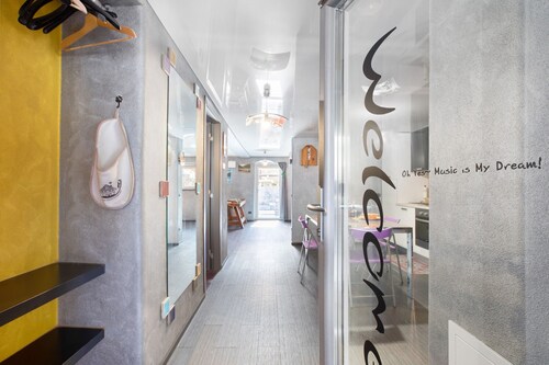 Ferienwohnung 'Maison De La Musique' mit Bergblick, Gemeinschaftsterrasse und WLAN