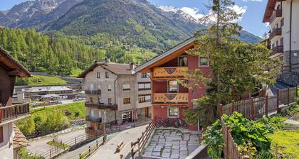 Ferienwohnung 'Maison De La Musique' mit Bergblick, Gemeinschaftsterrasse und WLAN