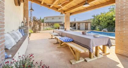 Casa Marcús – Landhaus mit privatem Pool, Grill, Spielzimmer & 4 Suiten (12 Pers.)