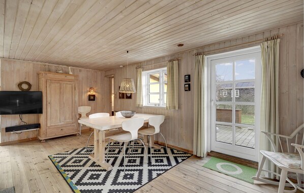 Dining - Beautiful home in Blåvand with WiFi (Blåvand)
