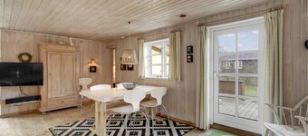 Beautiful home in Blåvand with WiFi