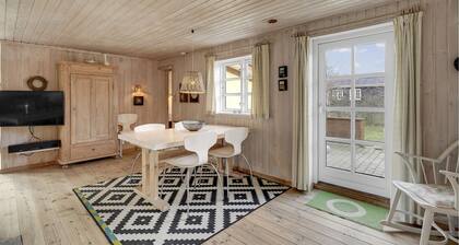 Beautiful home in BlÄvand with WiFi