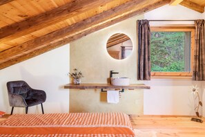 2 quartos, Wi-Fi de cortesia, roupa de cama