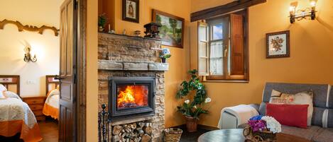 Télévision, cheminée, table de tennis de table