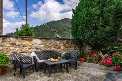 Holiday Home 'Maseda 2' with Mountain View, Shared Terrace and Private Garden