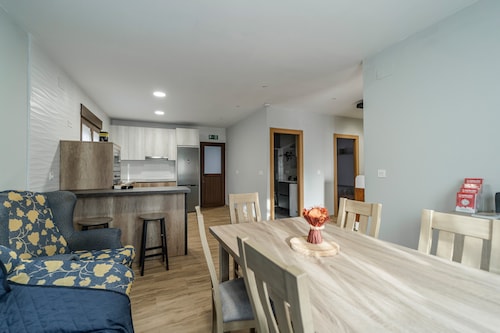 Ferienhaus 'La Quesería' mit Bergblick, Gemeinschaftsterrasse und WLAN