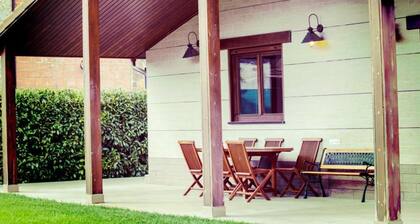 Holiday Home 'El Mirador De La Toba' with Private Terrace, Private Garden and Wi-Fi