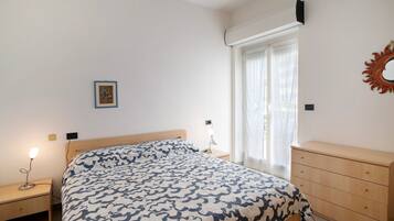 1 camera, ferro/asse da stiro, lenzuola, accesso in sedia a rotelle