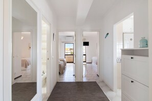 2 Schlafzimmer, Bügeleisen/Bügelbrett, kostenloses WLAN