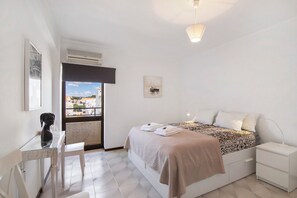 2 Schlafzimmer, Bügeleisen/Bügelbrett, kostenloses WLAN