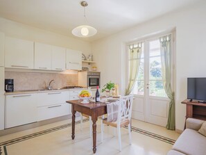 Fridge, oven, dishwasher, toaster - Appartamento Rosa by Interhome (Camaiore)