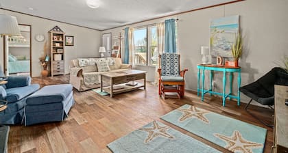 Crabby Pines | One-Level Chincoteague Ranch Near Boat Ramp & Beach Road Attractions, Pet Friendly