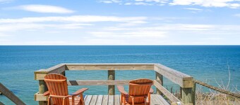 Sunset on the Rocks | 4BR Bayview Butler's Bluff Retreat w/ Game Room + Pet Friendly