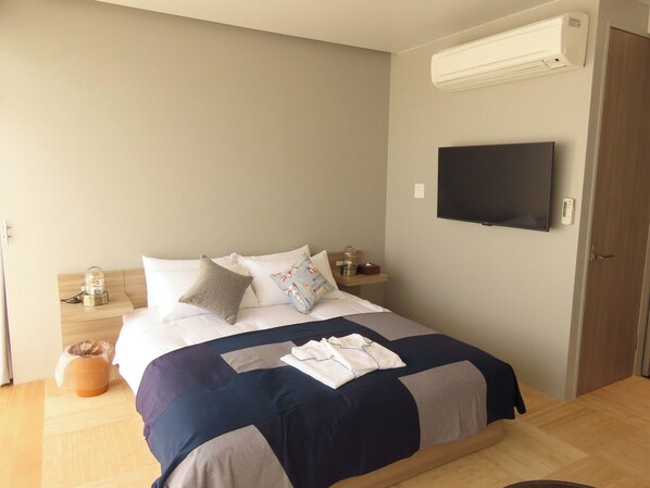 1 bedroom, free WiFi, bed sheets - Resort room with private pool 209 Double up to  / Osaka Ōsaka (Osaka)