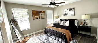 Modern cozy townhouse- USF-Busch Gardens -Raymond James Stadium -Amelia Arena
