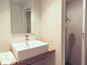 Hair dryer, towels