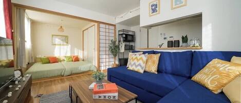 2 bedrooms, desk, iron/ironing board, free WiFi