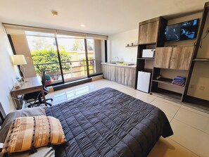 Executive Studio Suite, City View | Hypo-allergenic bedding, in-room safe, individually decorated - S08 PREMIUM SUITE Full Service WiFi (Atizapan de Zaragoza)