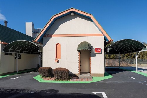 Room 105 / Narita Chiba