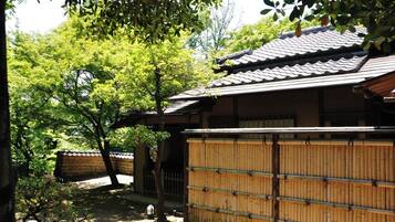 Jardines del alojamiento