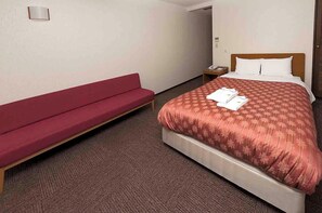 1 bedroom, desk, iron/ironing board, free WiFi - Nonsmoking Double Parking Separate fee 550 yen per car tax included / Higashimurayama Tokyo (Higashimurayama)