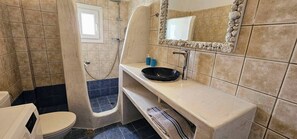 Apartment, 2 Schlafzimmer | Badezimmer