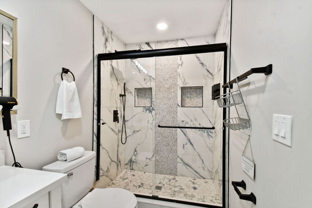 Hair dryer, towels