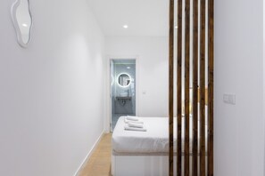 Strykejern/-brett, reiseseng for barn, wi-fi (inkludert) og sengetøy