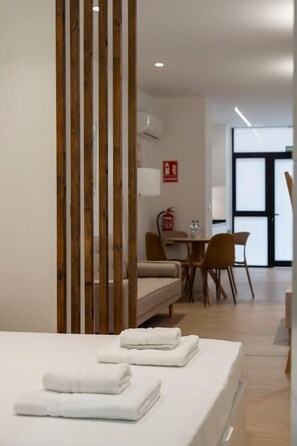 Interior - VLC HOST - San Jacinto D (Valencia)