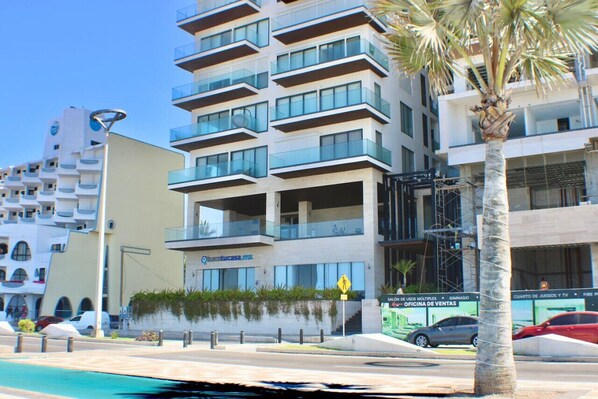 Exterior - The O Apartments  (Mazatlán)
