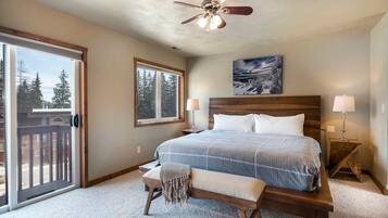 3 Schlafzimmer, Schreibtisch, Bügeleisen/Bügelbrett, kostenloses WLAN