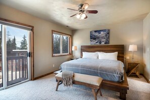3 bedrooms, desk, iron/ironing board, free WiFi - Ski in/walk out, Jetted tub, close to Whitefish Lake (Whitefish)
