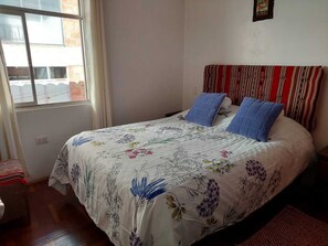 3 sovrum, skrivbord, strykjärn/strykbräda och wi-fi