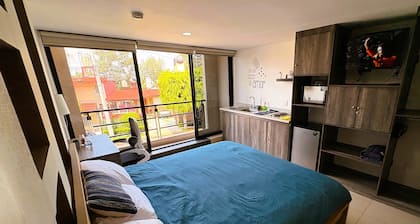 S10 PREMIUM SUITE Full Service WiFi