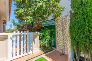 Property grounds - MAGDALENA GOMILA MARIMON (LLAC BLAU) - Villa with private pool and free Wi-Fi in Alcudia (Alcúdia)