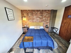 Premium bedding, in-room safe, individually decorated, desk - R01 Habitación equipada Smart TV TEC (Atizapan de Zaragoza)