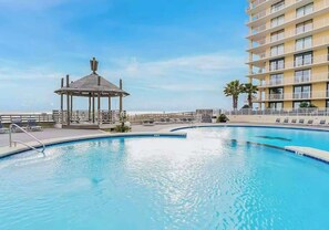 Immagine non classificata, 2 di 37, pulsante